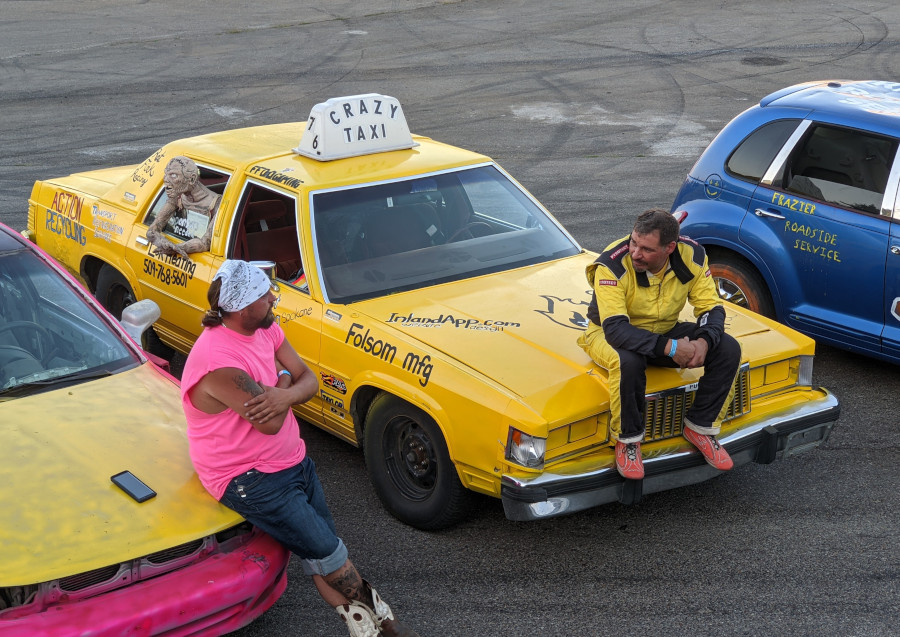 Inland Applications sponsors Crazy Taxi 76!